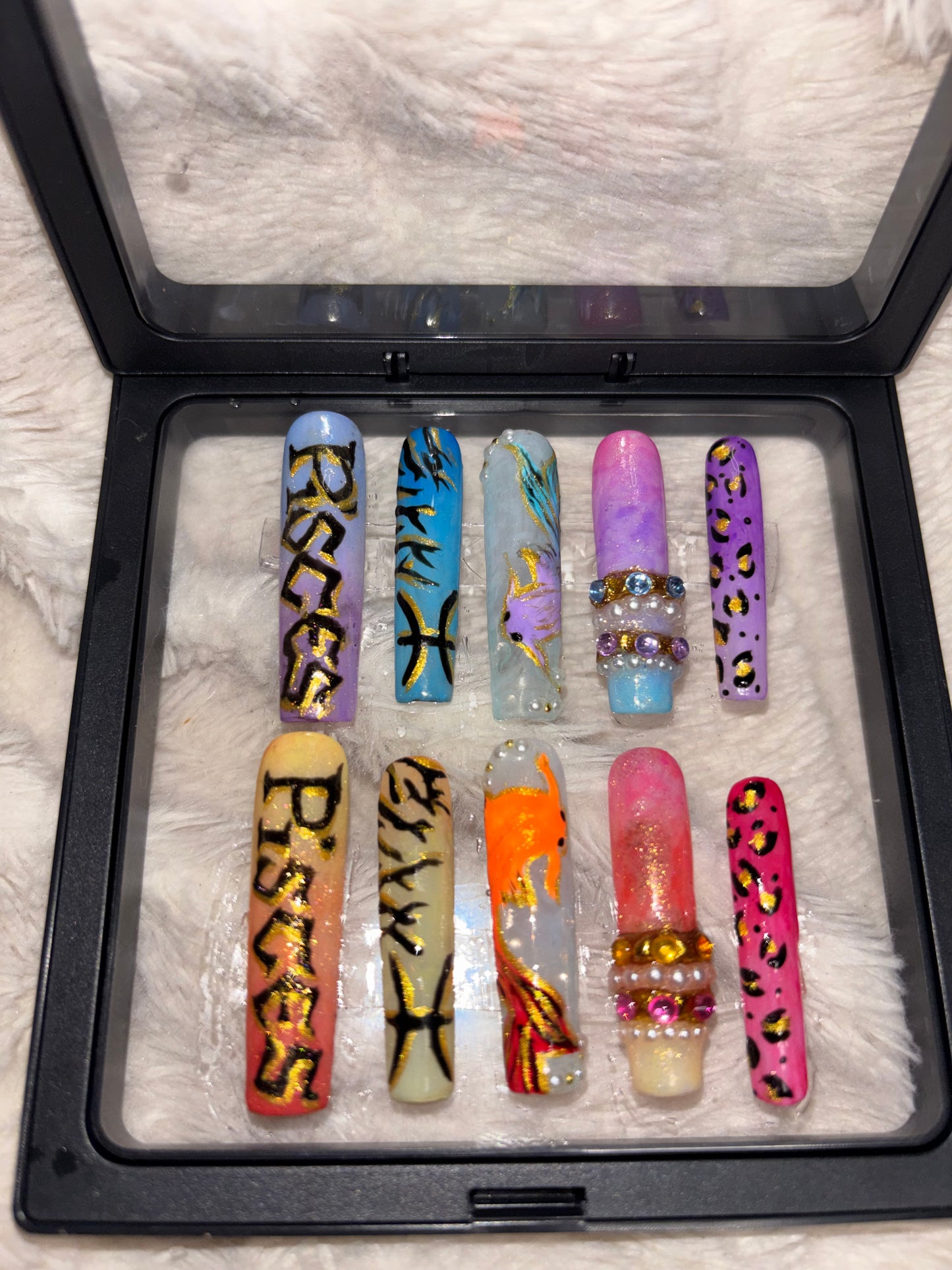Deluxe Sets