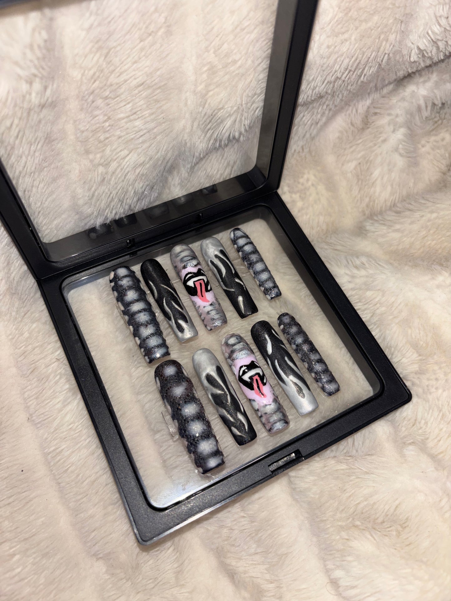 Deluxe Sets